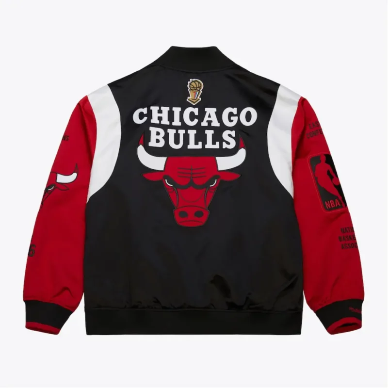 Men's Black/Red Chicago Bulls Hardwood Classics Team Origins Satin Full-Snap Jacket - Image 2