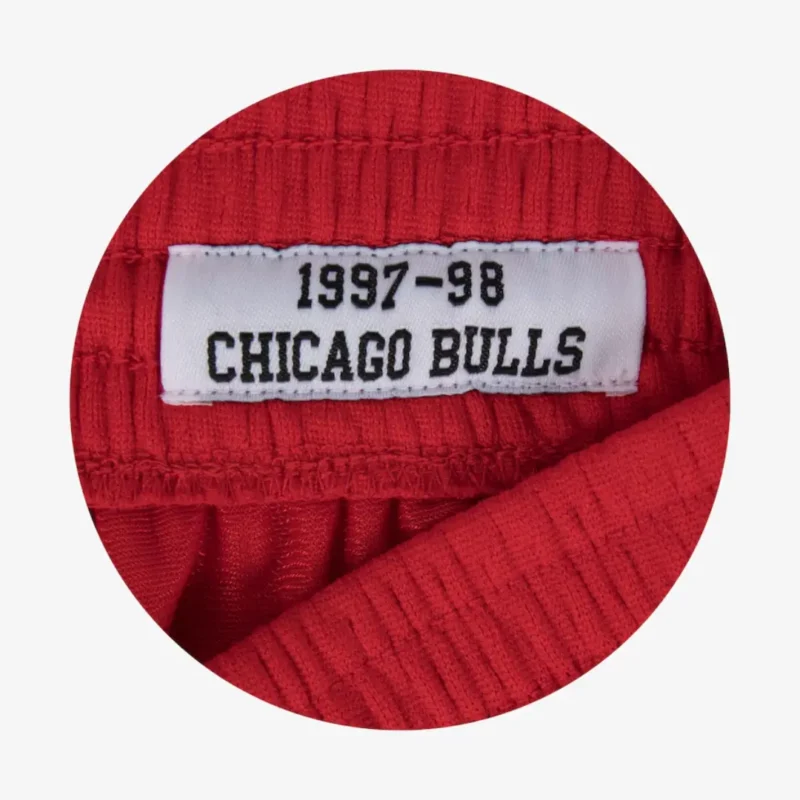Men's Red Chicago Bulls 1997/98 Hardwood Classics Swingman Basketball Shorts - Image 4